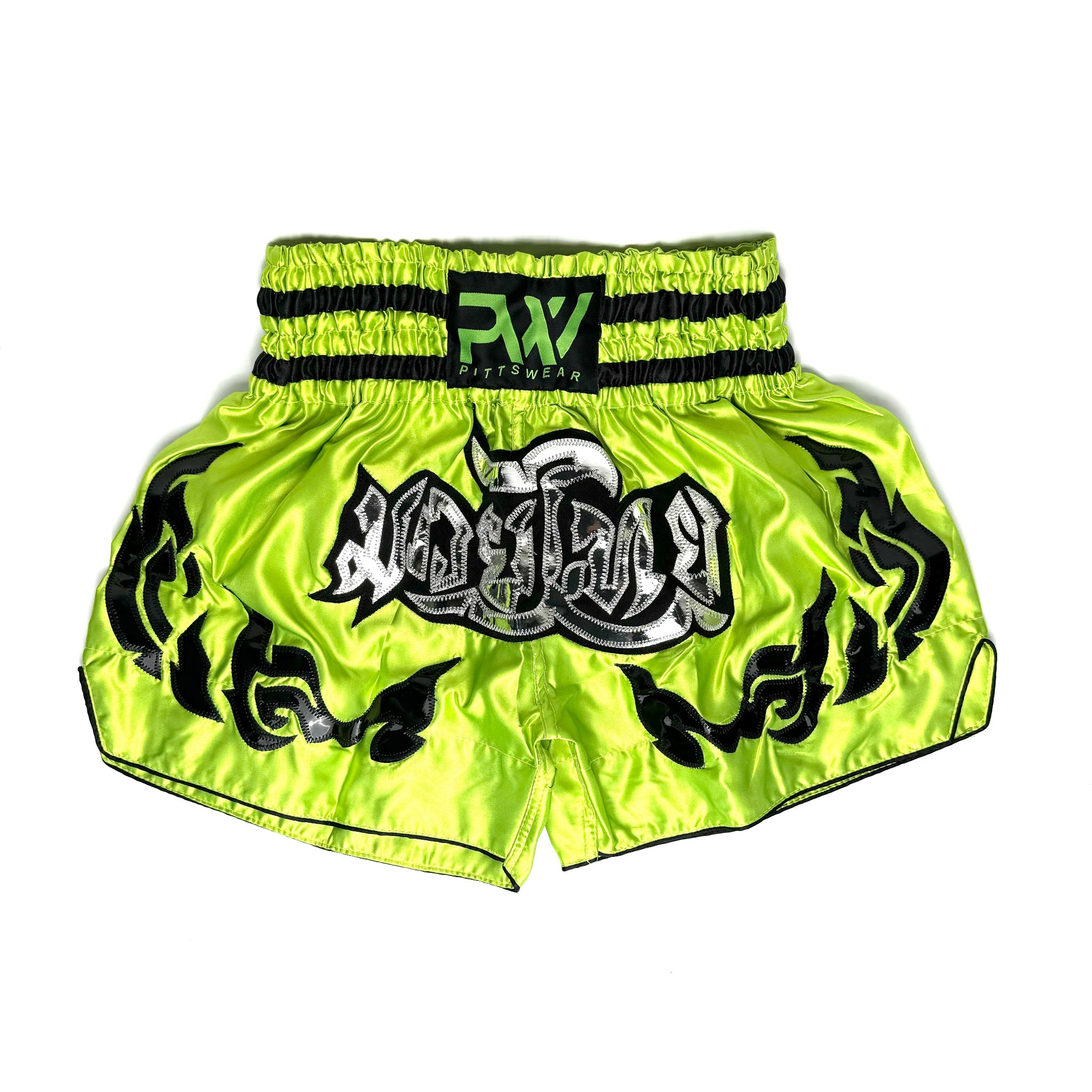 Thaibox Shorts in Grün von PittsWear, aus strapazierfähigem und atmungsaktivem Material mit elastischem Bund und verstellbarem Kordelzug