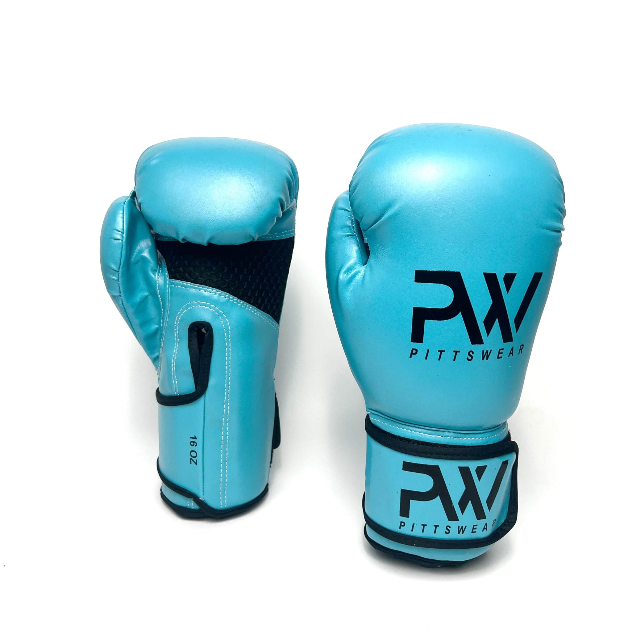 Blaue Boxhandschuhe: Ein Paar blaue PittsWear 16-Unzen-Boxhandschuhe.