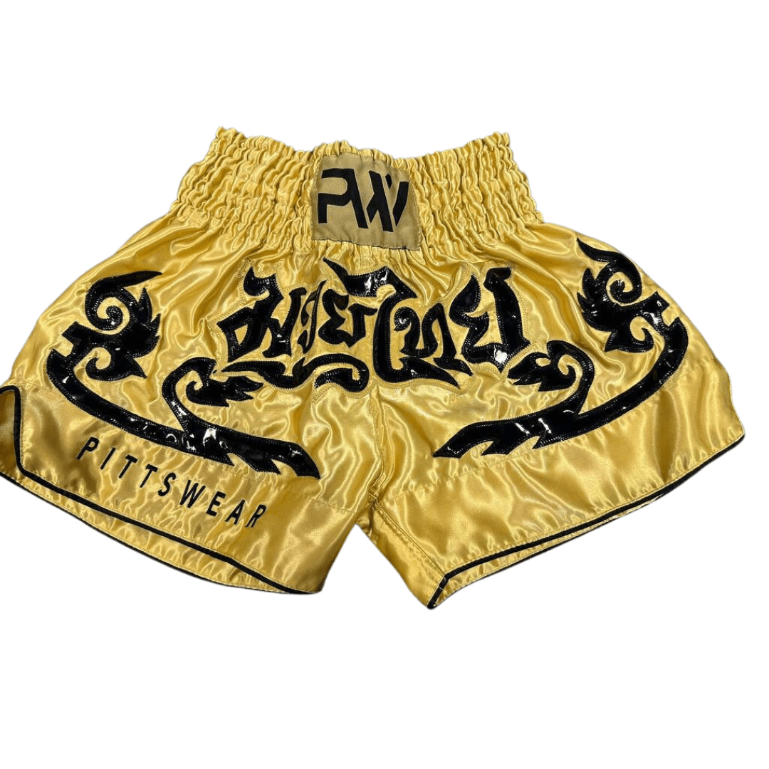 Thaibox Shorts in Gelb von PittsWear, aus strapazierfähigem und atmungsaktivem Material mit elastischem Bund und verstellbarem Kordelzug