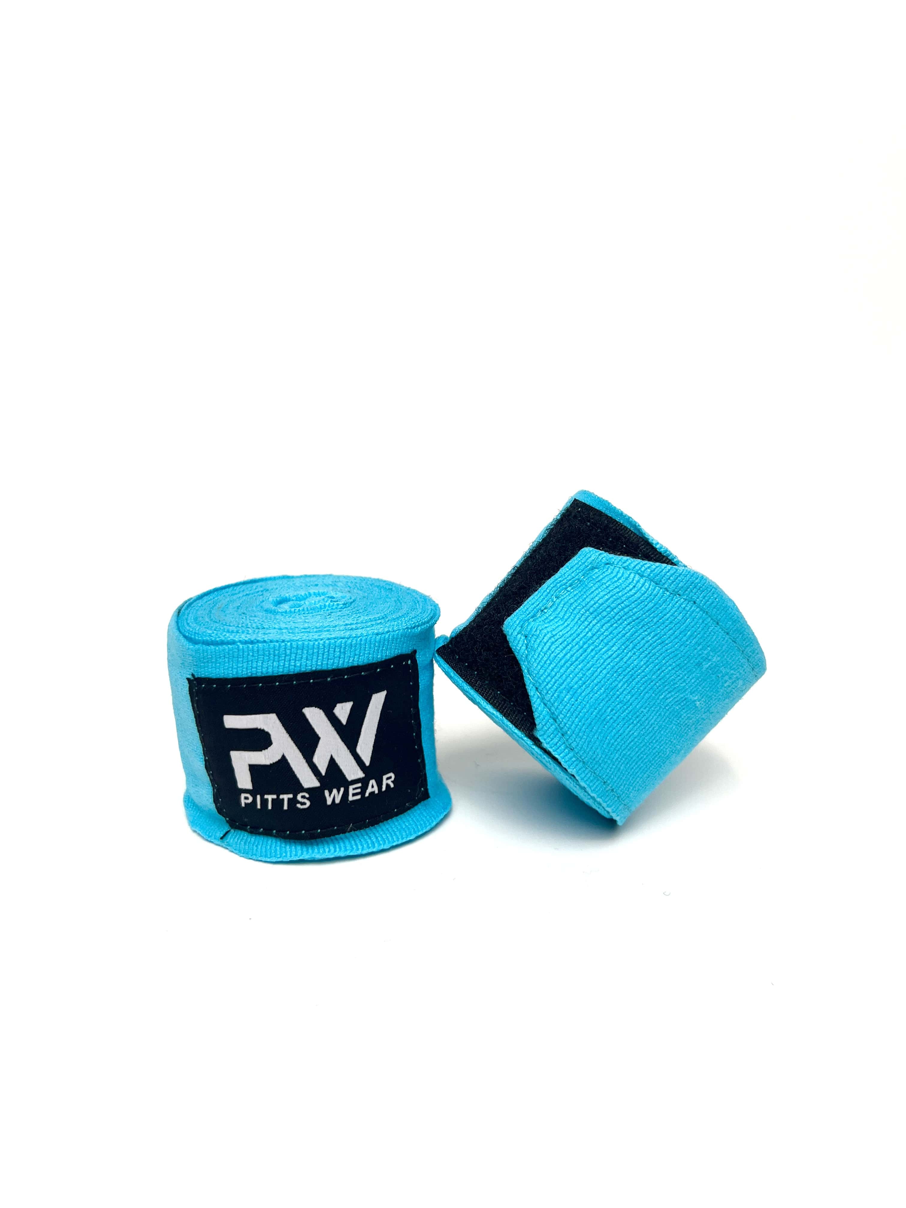 Hellblaue Boxbandagen: Ein Paar hellblaue Boxbandagen von PittsWear.